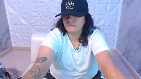 Snowflake online show from March 28, 1:16 am