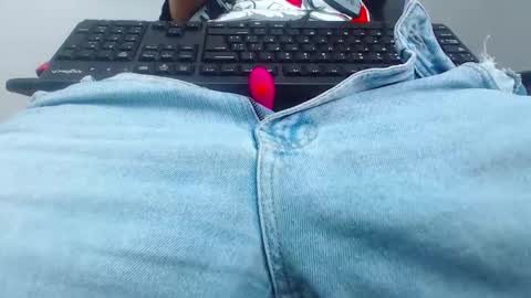 Snowflake online show from December 23, 4:38 am