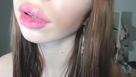 Snapshot of yumm__ chatting on December 25, 7:24 am Im away next stream September 10 at 1400 Moscow time online show from December 25, 7:24 am