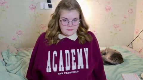 Polly online show from February 20, 3:35 pm