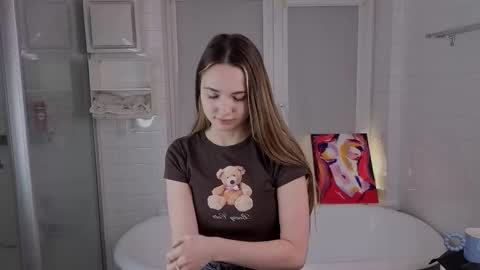 Emily online show from February 26, 6:29 pm