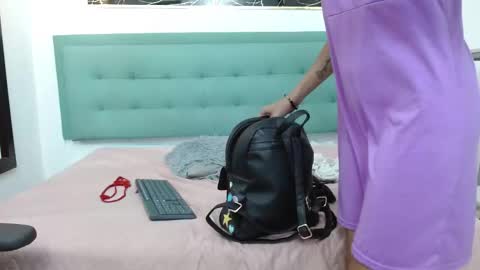  yuri queen  online show from March 8, 2:04 am