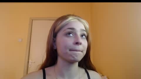 yzza_suave online show from March 9, 1:26 pm