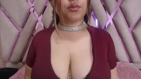 Claire  online show from September 27, 7:10 pm