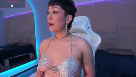 Snapshot of zaha_rose chatting on September 29, 11:43 pm Zaha online show from September 29, 11:43 pm