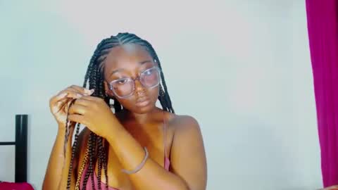 Snapshot of zahhysims chatting on February 24, 1:55 am zahhy online show from February 24, 1:55 am