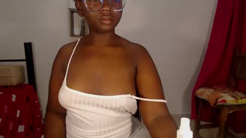 Snapshot of zahhysims chatting on February 21, 10:28 am zahhy online show from February 21, 10:28 am