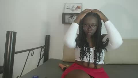 Snapshot of zahhysims chatting on December 30, 11:37 am zahhy online show from December 30, 11:37 am