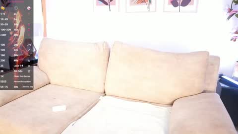 Zara Williams online show from February 12, 11:40 am