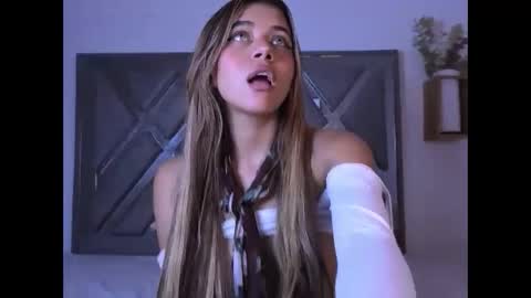 zaira_luxee online show from December 1, 4:31 pm