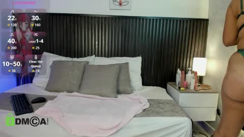 zaira online show from April 7, 12:07 pm