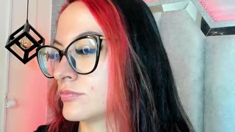   online show from February 17, 6:40 pm