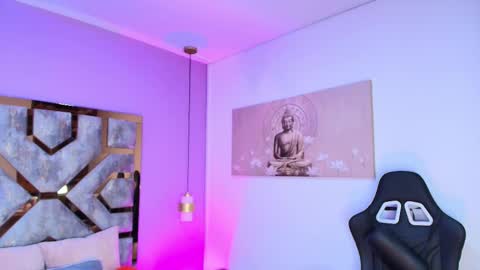 zamira_taylor online show from September 21, 11:36 pm