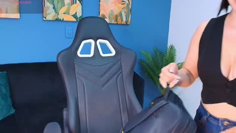 zamira_taylor online show from September 9, 3:28 am