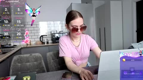 zara_charming online show from March 30, 4:45 am