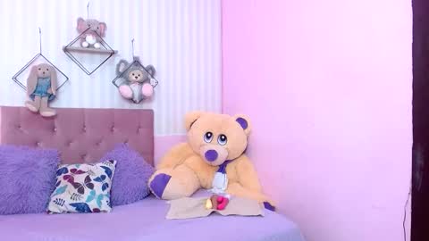 Snapshot of zara_cute18 chatting on October 16, 8:00 pm Zara online show from October 16, 8:00 pm