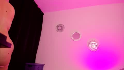 Zaritha Li online show from October 30, 10:27 am