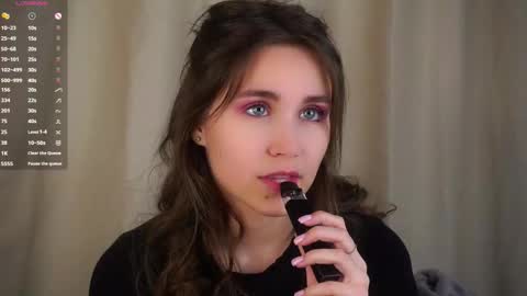 Emilia online show from November 22, 1:19 am