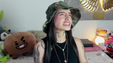 Snapshot of zendaya_colman chatting on October 24, 11:34 pm zendaya_colman online show from October 24, 11:34 pm