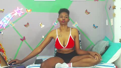 Snapshot of zharick_smithx chatting on December 30, 6:09 am zharick online show from December 30, 6:09 am