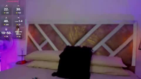 zia online show from April 7, 11:12 am