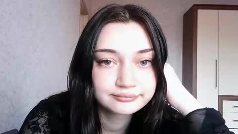 zinarett online show from April 4, 12:15 pm