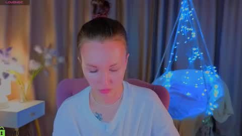 Zlata  Mon Tue Thu Fri Sun Sa GMT 3 0000pm - 0600pm  online show from October 2, 4:34 pm