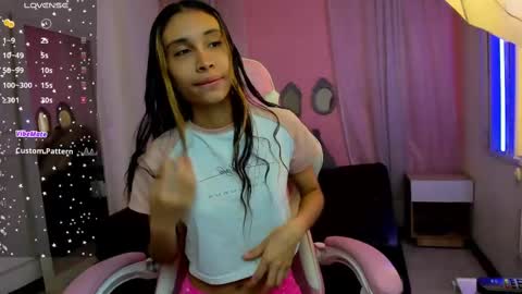 Zoe  online show from December 16, 5:11 pm