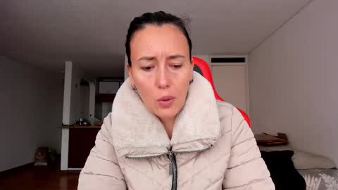 ZOE online show from December 2, 9:06 pm