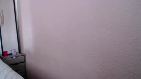 Snapshot of zoe_mill33r chatting on February 4, 5:23 pm Zoe online show from February 4, 5:23 pm