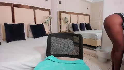 Zoe Novakk  online show from November 10, 2:45 pm