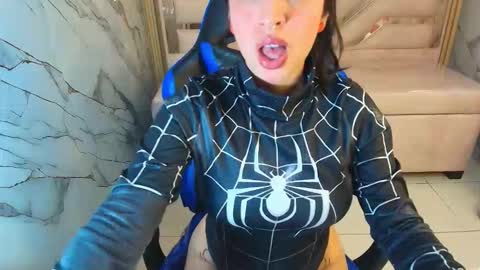 Zoe  online show from November 30, 4:27 am