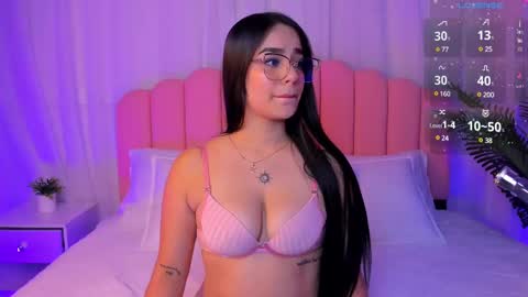 Snapshot of zoe_rivers chatting on February 26, 5:24 am Zoe online show from February 26, 5:24 am