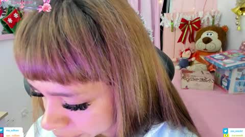 zoe_sullivan_ online show from November 26, 9:10 am