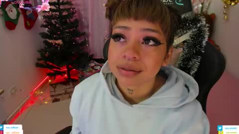 zoe_sullivan_ online show from November 20, 10:05 am