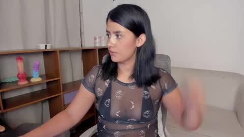 Zoe online show from April 12, 2:14 am