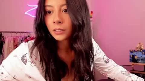 zoecams online show from March 11, 7:36 pm