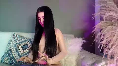 ZOE online show from July 10, 11:59 pm