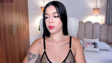  zoee jackson online show from February 1, 11:43 am