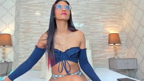 ZoeeSmitth online show from February 5, 12:17 pm