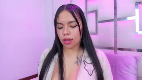 ZoeSwam online show from April 18, 7:07 pm