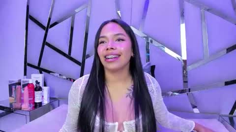 ZoeSwam online show from February 9, 3:25 pm