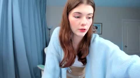 Zoey Lane online show from October 17, 3:10 am