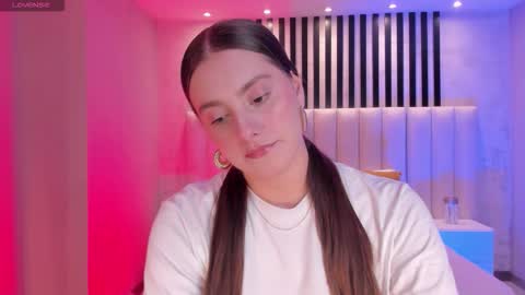 Zoey Walker online show from November 7, 11:49 am