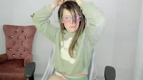 Alicie online show from December 4, 8:27 am