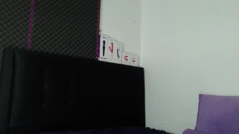 zpzphot online show from November 5, 9:53 pm