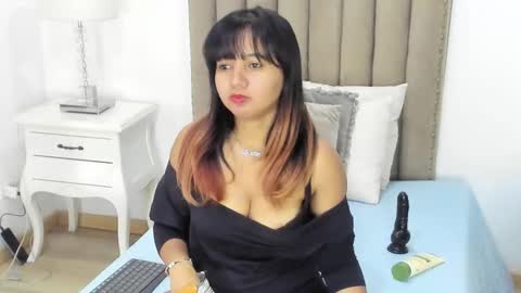 Snapshot of zusan_king_ chatting on September 30, 4:29 am Im Zusan My schedule is from 1030pm to 430 am colombian time online show from September 30, 4:29 am