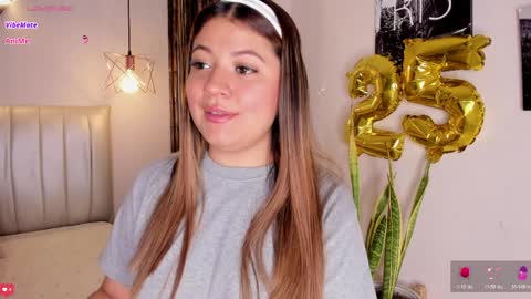 Zara online show from April 9, 7:19 pm