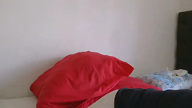 sluttylaura21 online show from September 22, 1:09 pm