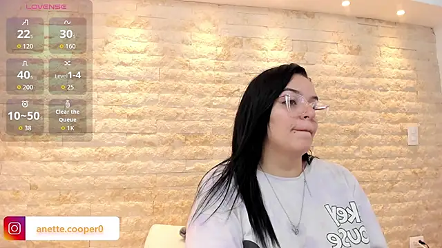 anette cooper online show from November 20, 3:40 am